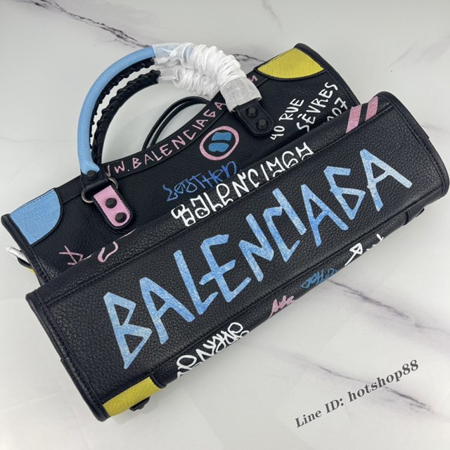 Balenciaga專櫃爆款塗鴉機車包 巴黎世家手提單肩背款大號塗鴉包 fyj1169